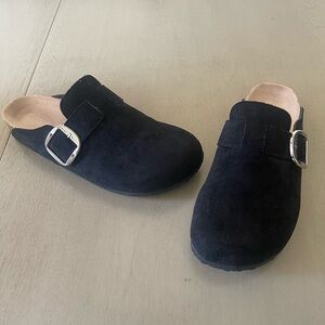 Madden Girl clogs